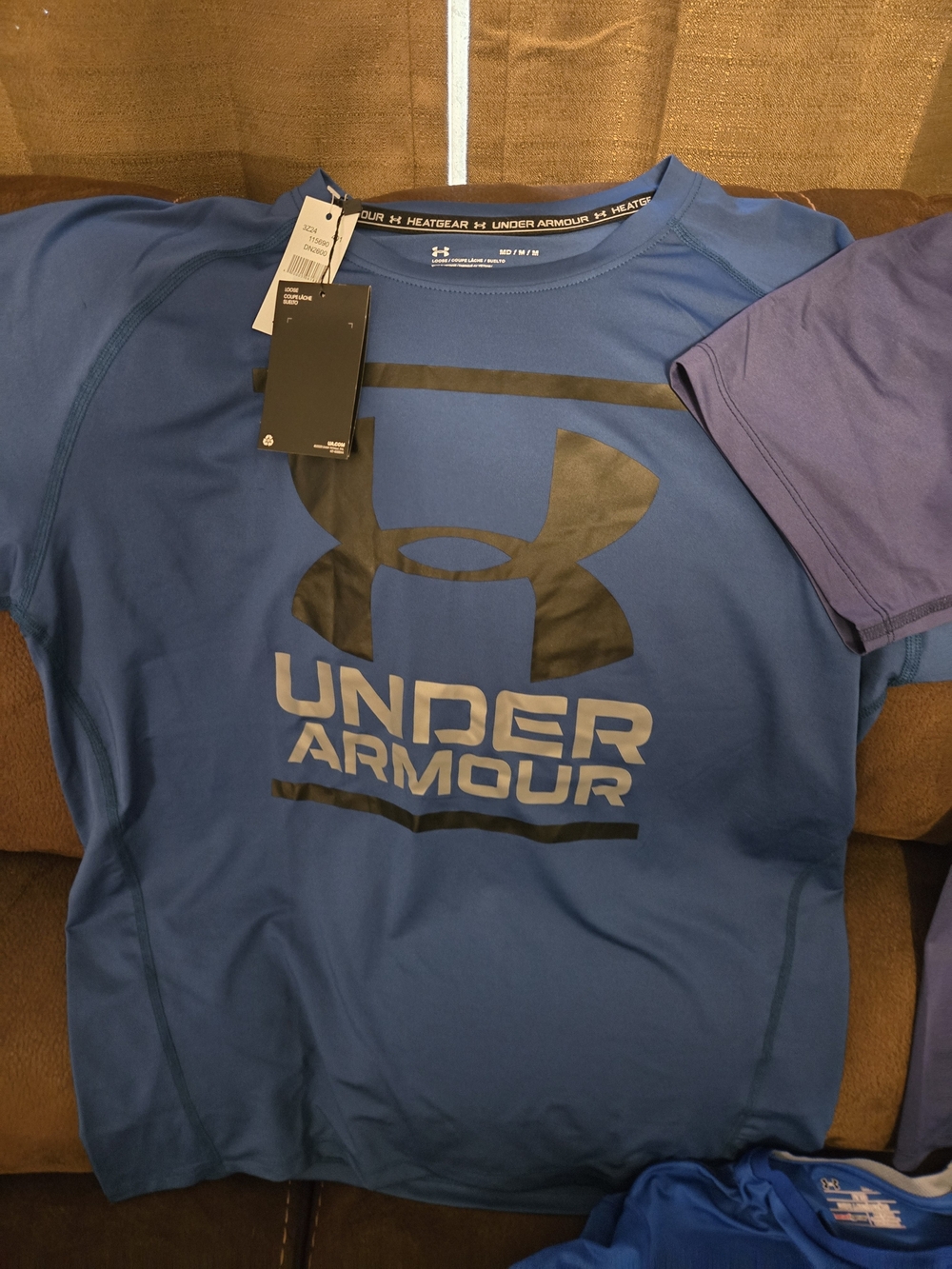 Under Armour Blue Performance Tees & Long Sleeve Athletic Tops - Picture 4 of 4